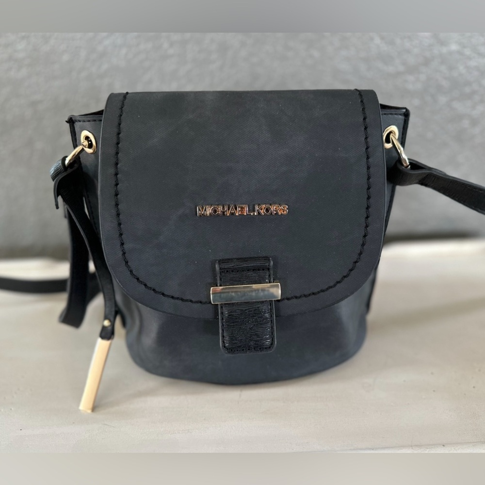 Michael Kors, Small Black Leather Crossbody
